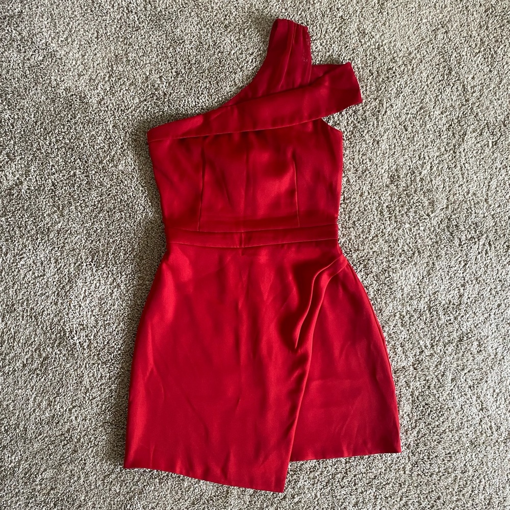 Morgan De Toi one shoulder short red dress